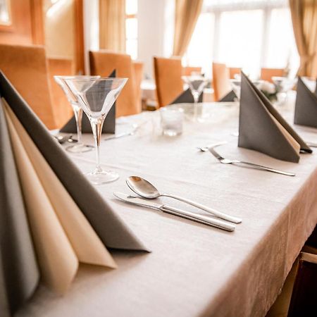 Hotel Iberia Opava Buitenkant foto